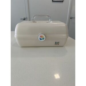 Caboodles On-The-Go-Girl Case White Opal
